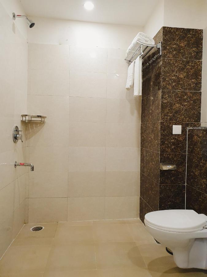 Hotel Northwind, Kharar, Mohali Bagian luar foto