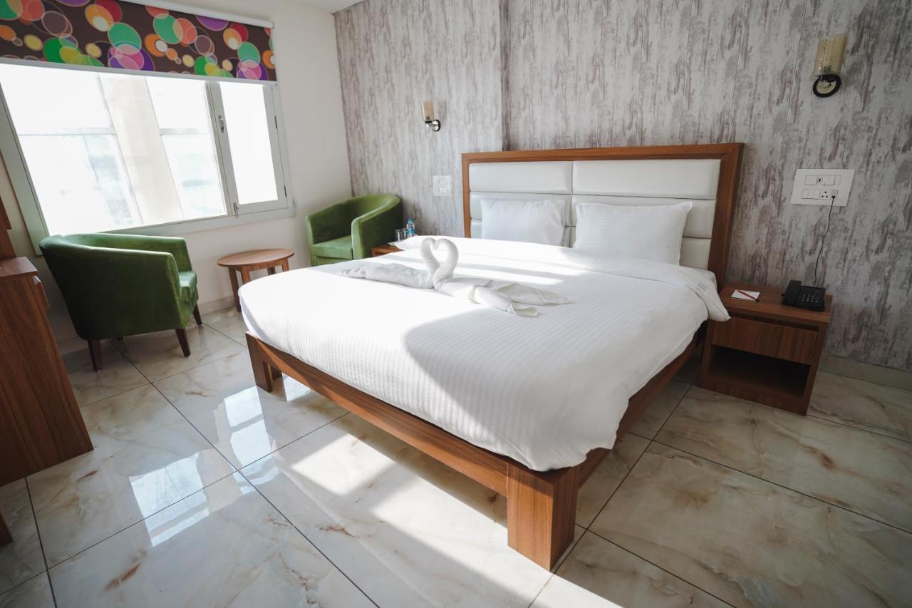 Hotel Northwind, Kharar, Mohali Bagian luar foto