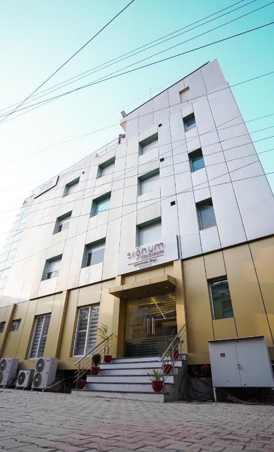 Hotel Northwind, Kharar, Mohali Bagian luar foto