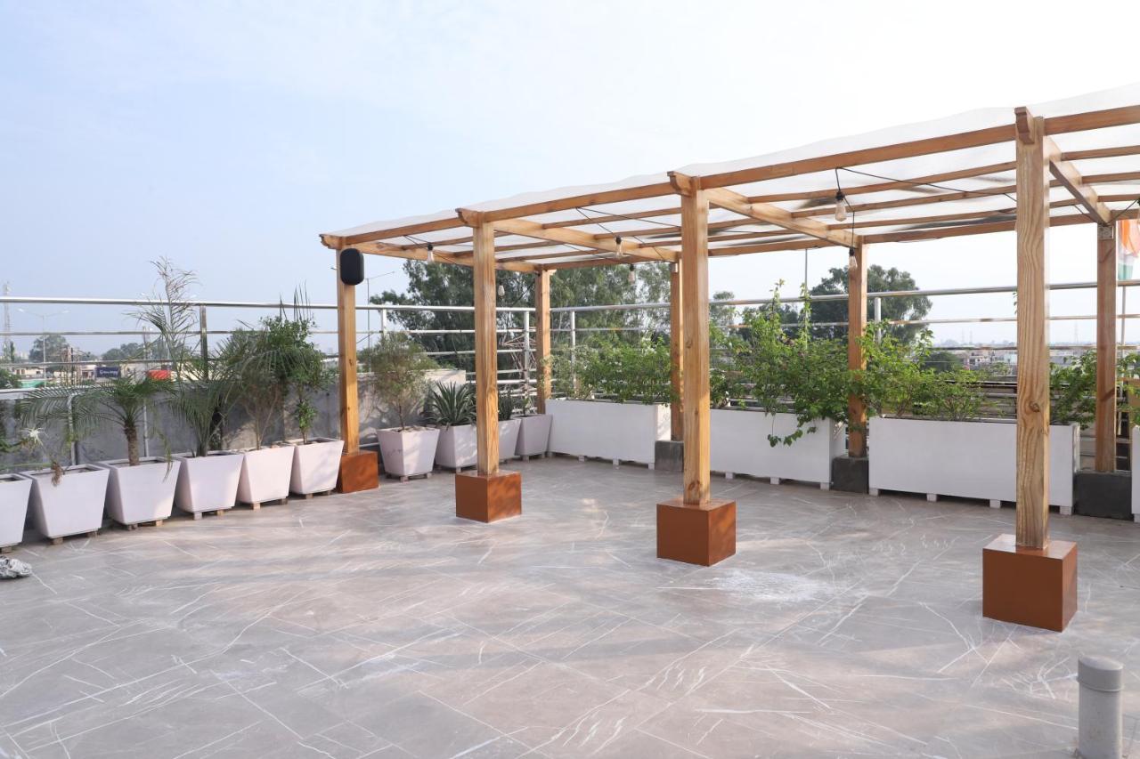 Hotel Northwind, Kharar, Mohali Bagian luar foto